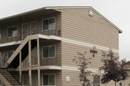 Off Campus Apartment